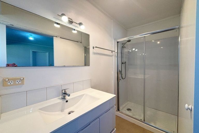 Photo of property in 47 Flat Bush Road, Clover Park, Auckland, 2023