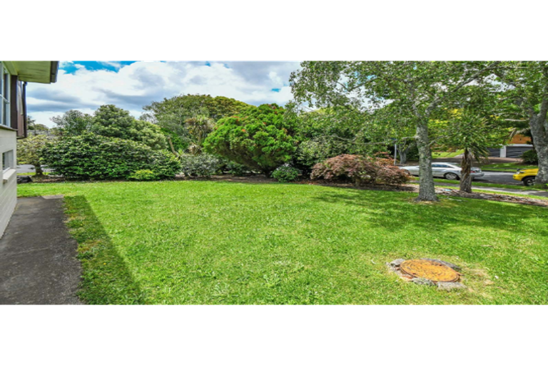 Photo of property in 57 Ray Small Drive, Pahurehure, Papakura, 2113