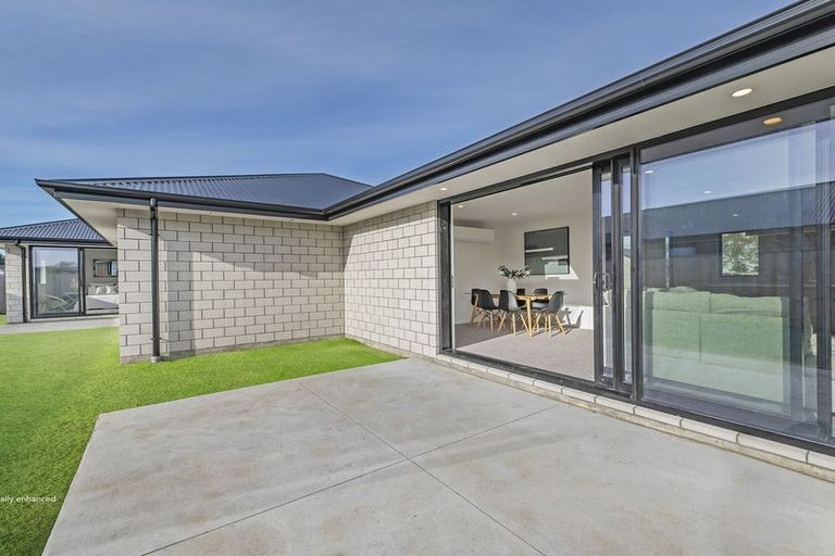 Photo of property in 1 Cedric Place, Darfield, 7510