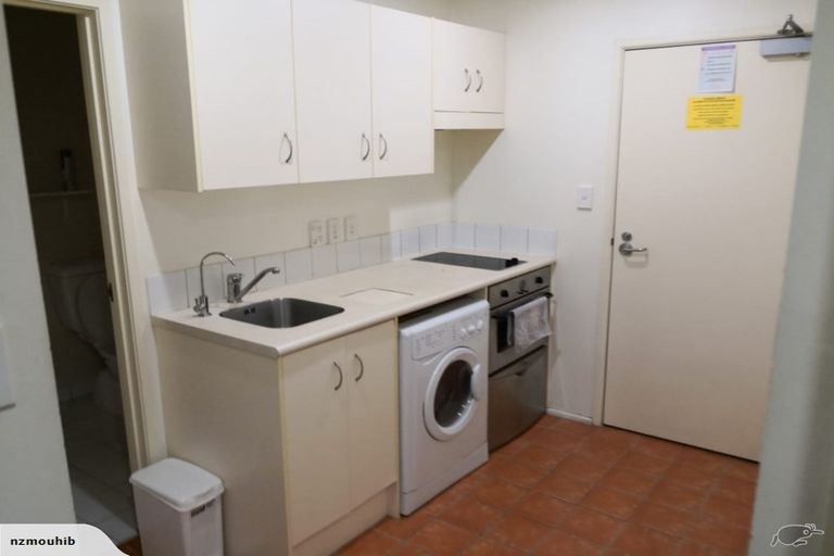 Photo of property in 6c/30 Westward Ho, Glen Eden, Auckland, 0602