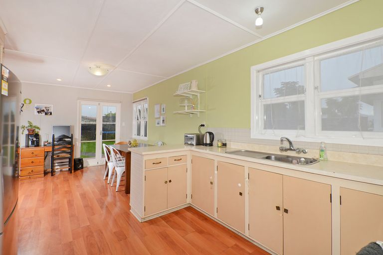 Photo of property in 8 Erin Street, Tikipunga, Whangarei, 0112
