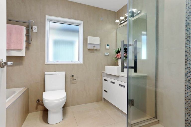 Photo of property in 17 Collier Drive, Flat Bush, Auckland, 2019