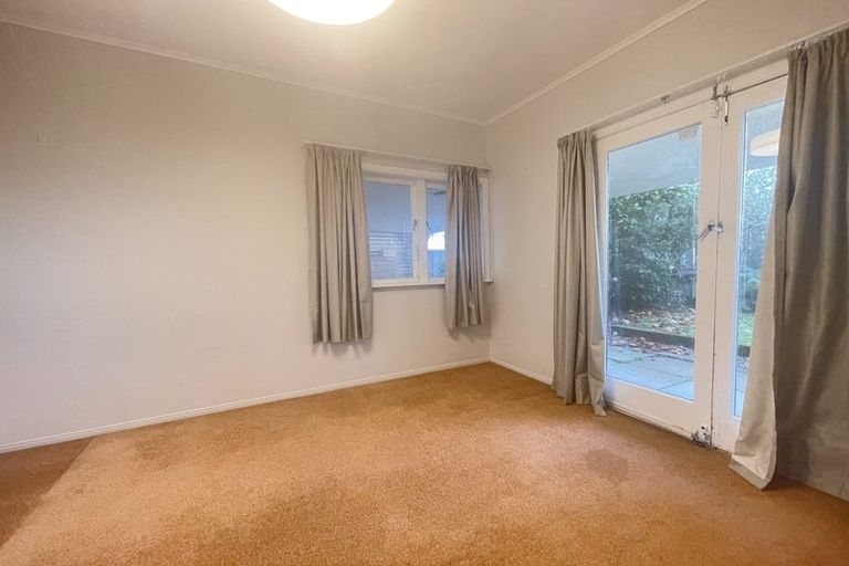 Photo of property in 232 Hillsborough Road, Hillsborough, Auckland, 1042