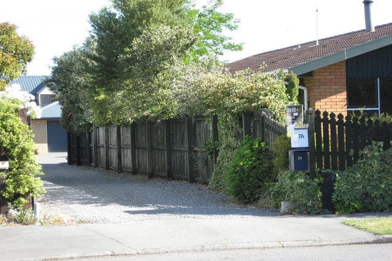 Photo of property in 7b Sequoia Place, Parklands, Christchurch, 8083