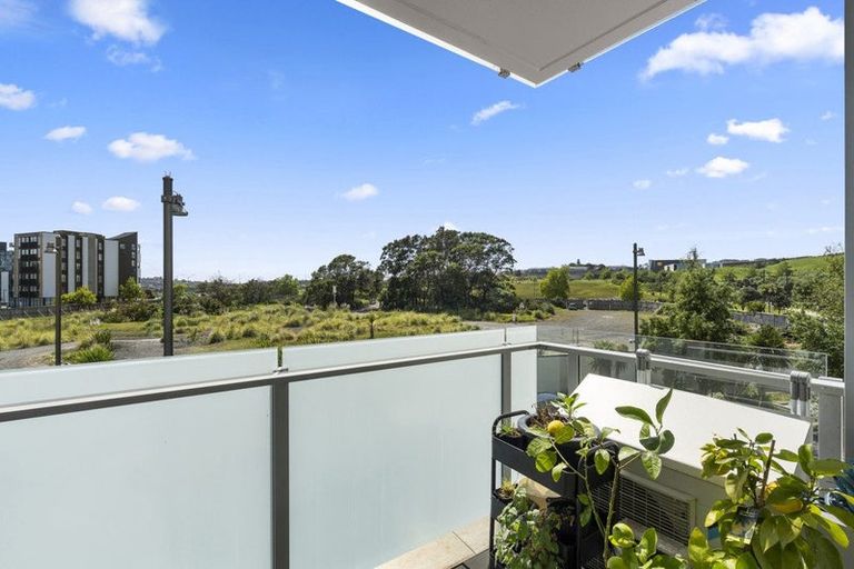 Photo of property in 103/3 Rose Garden Lane, Albany, Auckland, 0632