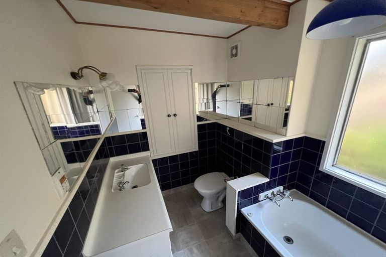 Photo of property in 73 Volga Street, Island Bay, Wellington, 6023