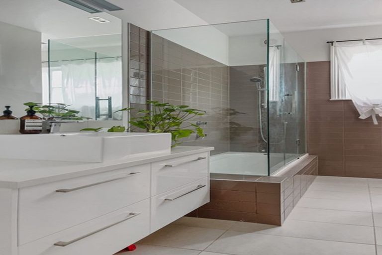 Photo of property in 123 Crummer Road, Grey Lynn, Auckland, 1021