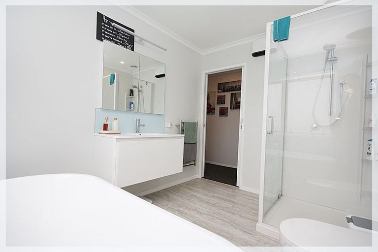 Photo of property in 26a Johnston Street, Foxton, 4814