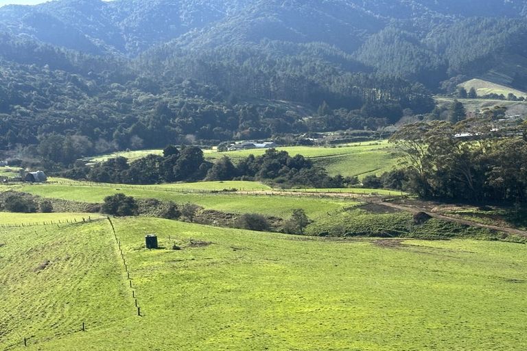 Photo of property in 385 Ness Valley Road, Ness Valley, Papakura, 2585