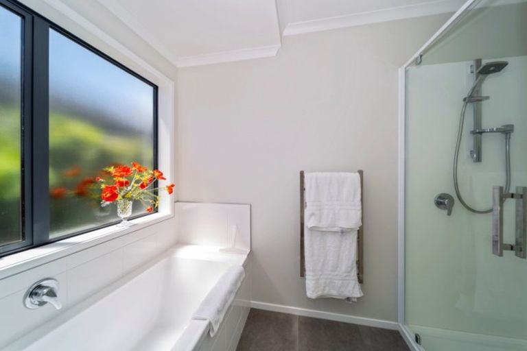 Photo of property in 4 Golf Course Lane, Waiwhakaiho, New Plymouth, 4312