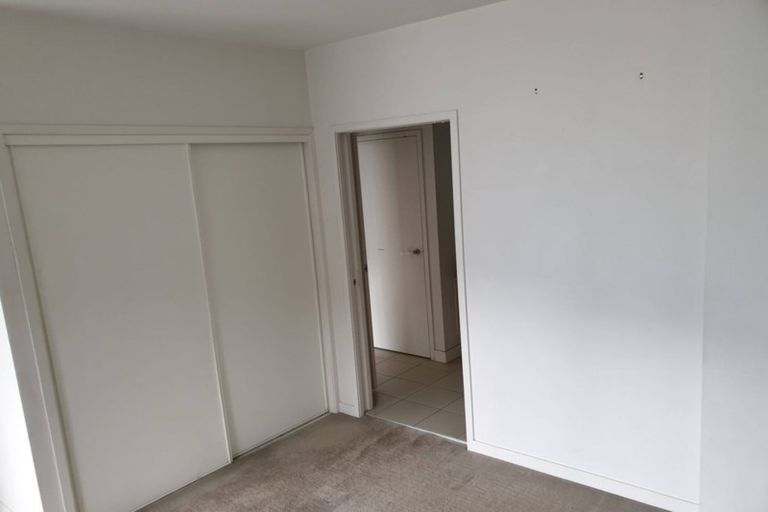 Photo of property in Halsey Apartments At Lighter Quay, 114/77 Halsey Street, Auckland Central, Auckland, 1010