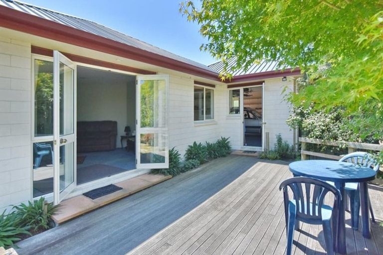 Photo of property in 15 Milesbrook Close, Rangiora, 7400