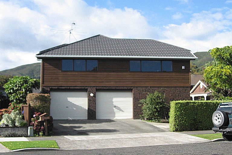 Photo of property in 46 Mcenroe Grove, Naenae, Lower Hutt, 5011