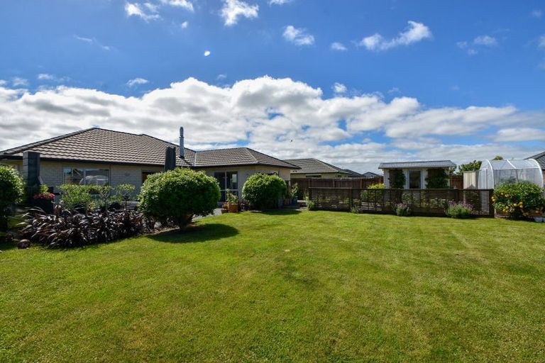 Photo of property in 50 Armstrong Avenue, Carterton, 5713