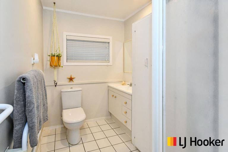 Photo of property in 33 Peretao Rise, The Gardens, Auckland, 2105