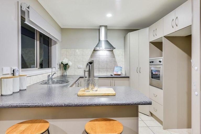 Photo of property in 9 Farleigh Close, Huntington, Hamilton, 3210