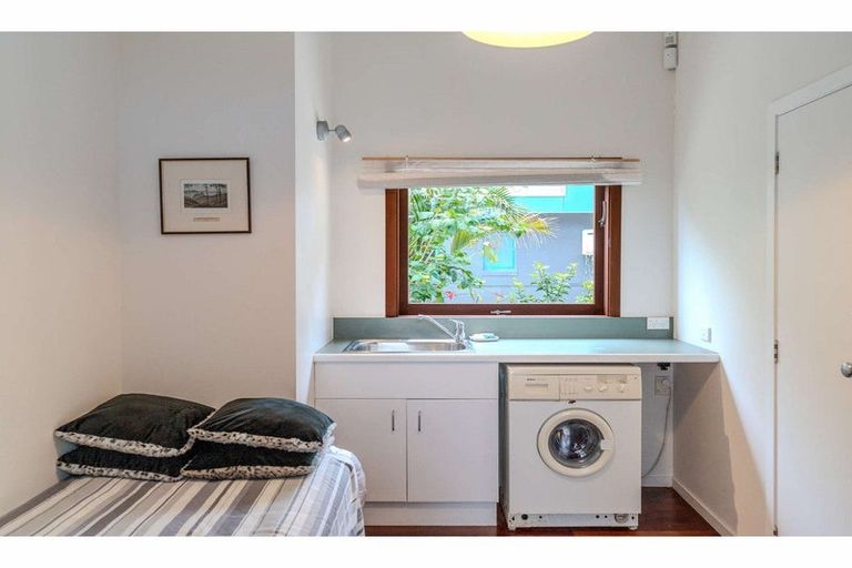 Photo of property in 135 Long Beach Road, Russell, 0202