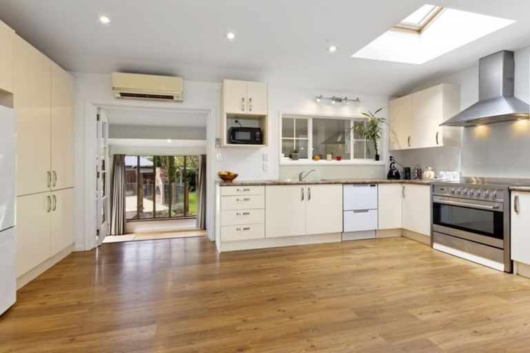 Photo of property in 10 Burnett Street, Oxford, 7430