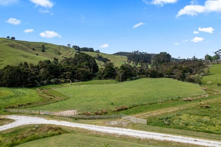 Photo of property in 313 Pukapuka Road, Pohuehue, Warkworth, 0983