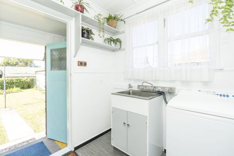 Photo of property in 4 Denz Street, Maeroa, Hamilton, 3200