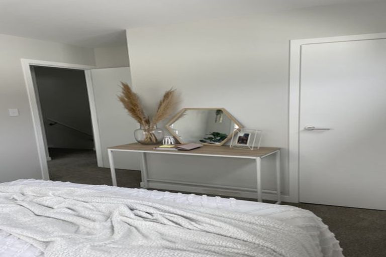 Photo of property in 2a Treloar Crescent, Hobsonville, Auckland, 0616