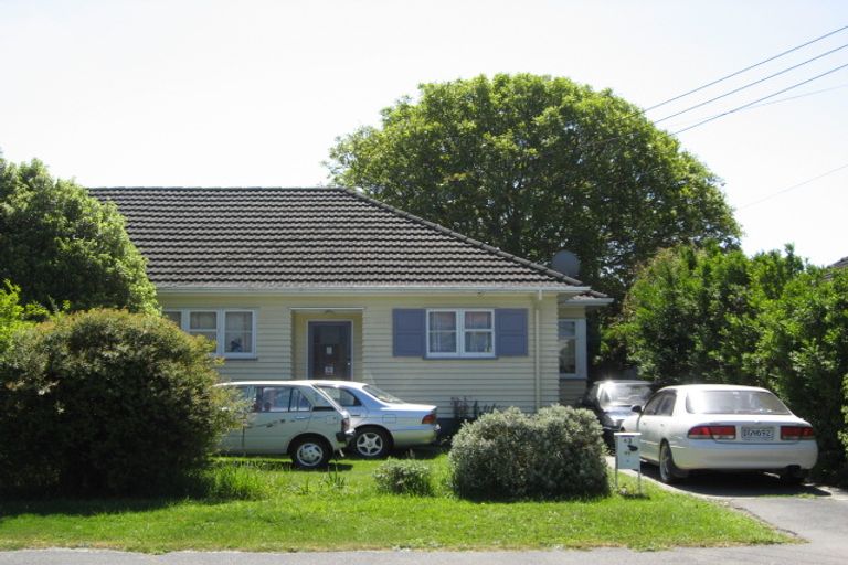 Photo of property in 43 Otara Street, Ilam, Christchurch, 8053