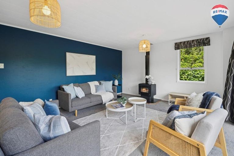 Photo of property in 86 Holborn Drive, Stokes Valley, Lower Hutt, 5019