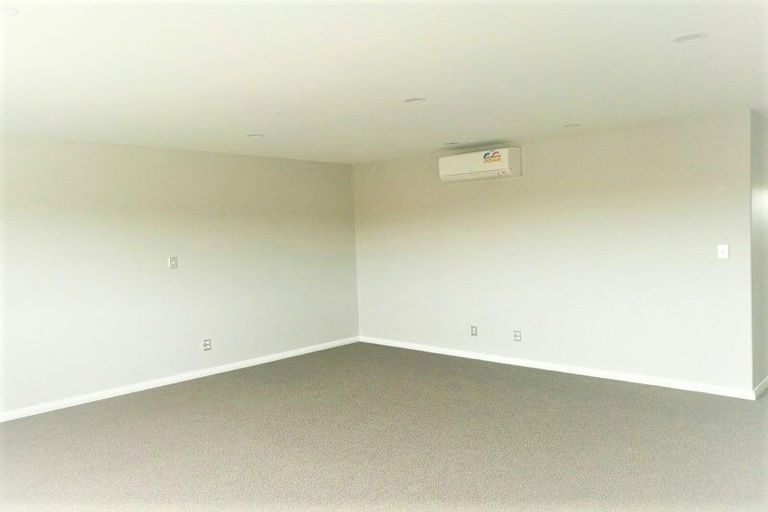 Photo of property in 39 Cavalli Road, Long Bay, Auckland, 0630