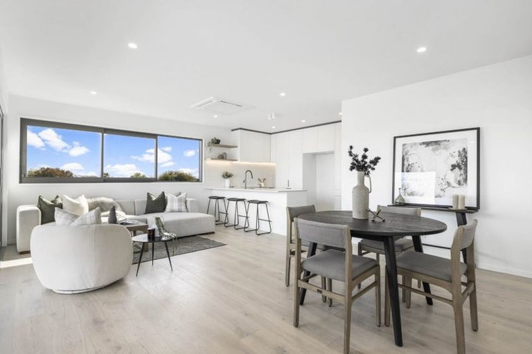 Photo of property in 1/12 Killarney Road, Frankton, Hamilton, 3204