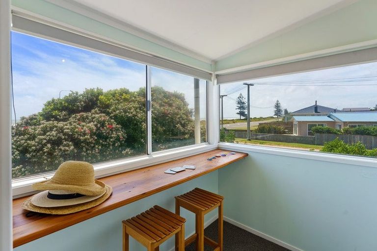 Photo of property in 1 Karaka Street, Otaki Beach, Otaki, 5512