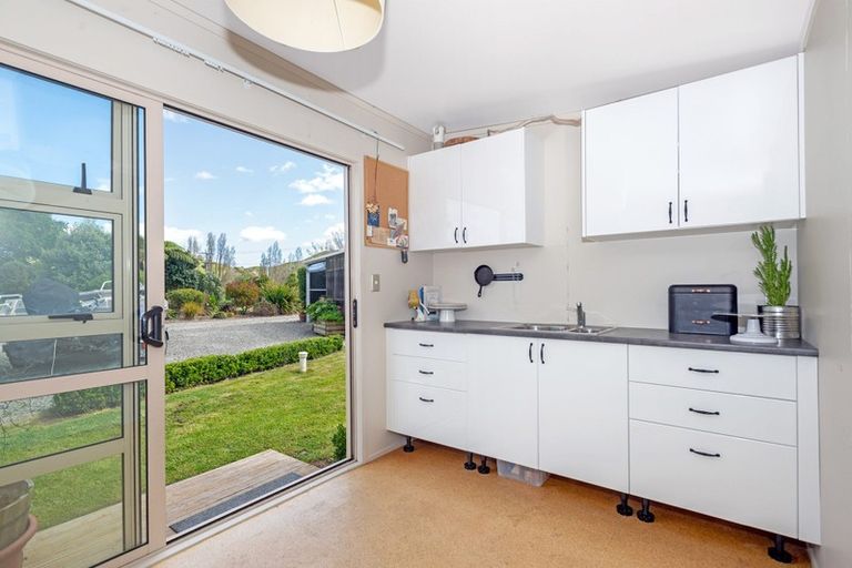 Photo of property in 76 Banks Street, Tolaga Bay, 4077