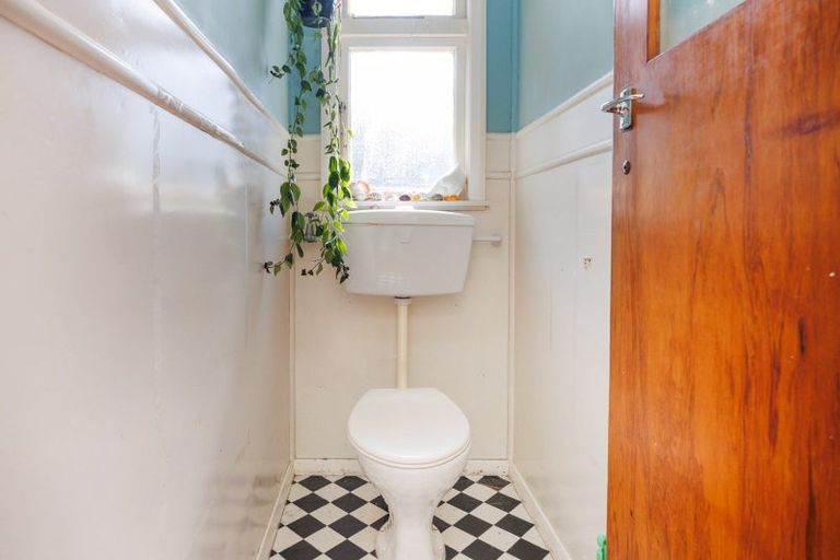 Photo of property in 87 Florence Avenue, Palmerston North, 4414