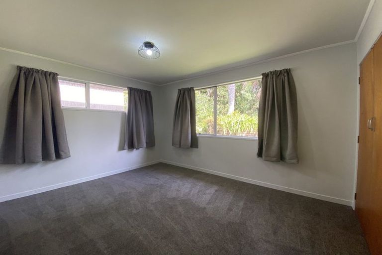 Photo of property in 15 Finchley Road, Torbay, Auckland, 0632