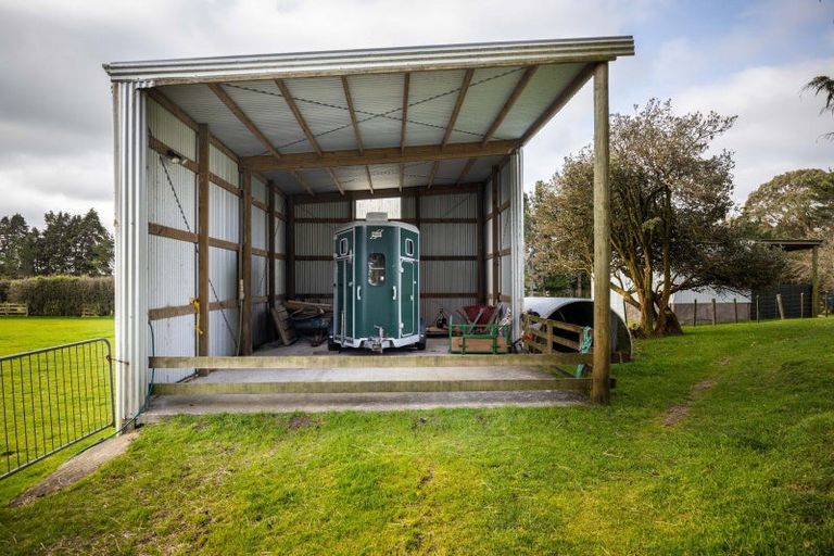 Photo of property in 1 Kahikatea Street, Inglewood, 4330