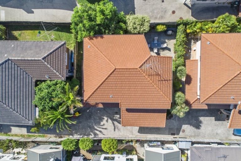 Photo of property in 18a Howe Street, Howick, Auckland, 2014