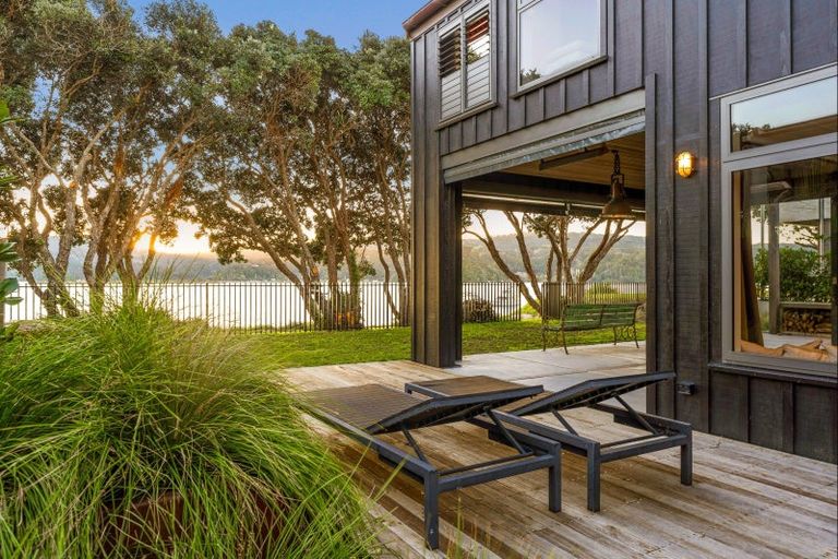 Photo of property in 10 Ida Way, Omaha, 0986