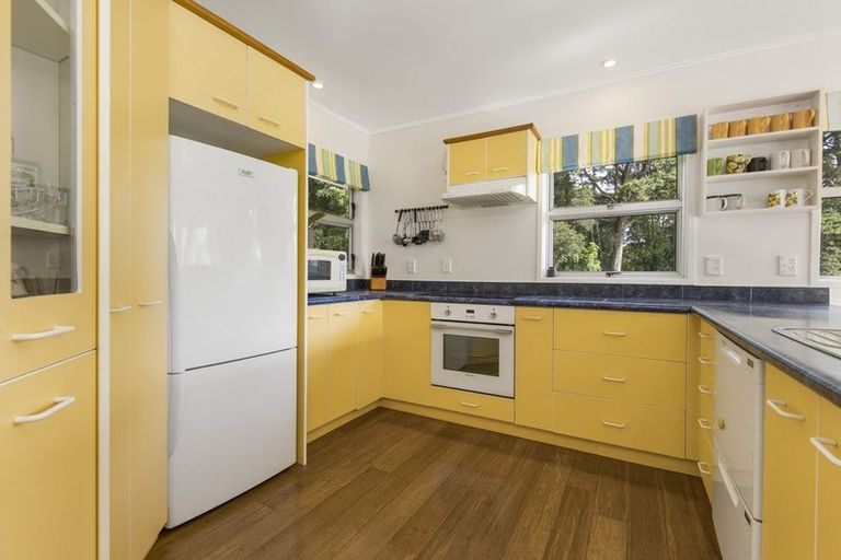 Photo of property in 43 Kelvyn Grove, Hillpark, Auckland, 2102