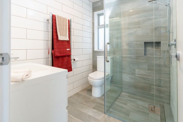 Photo of property in 93a Nevay Road, Miramar, Wellington, 6022