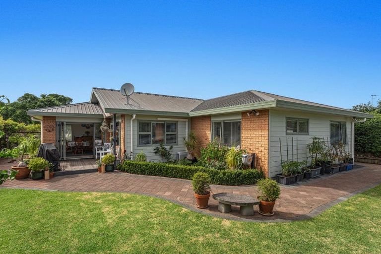 Photo of property in 9 Edgewater Grove, Whakatane, 3120