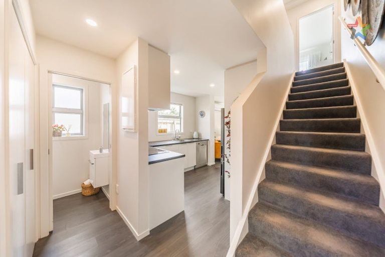 Photo of property in 35 Mcgrath Way, Taita, Lower Hutt, 5011