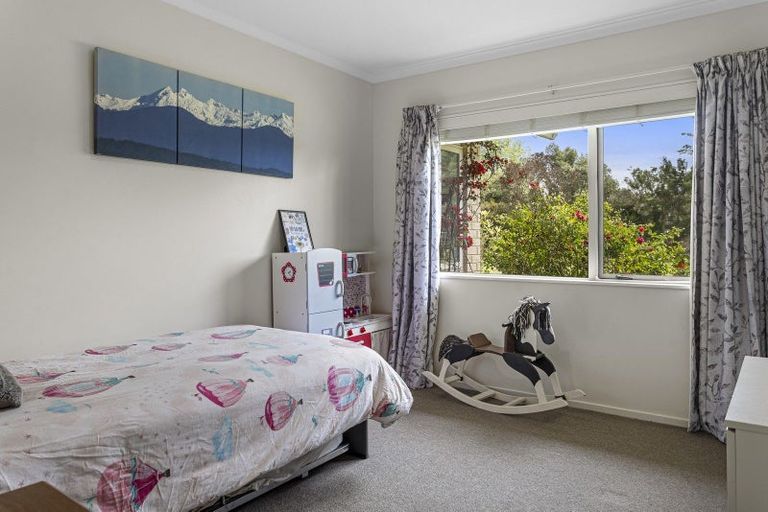 Photo of property in 2 Willowside Place, Amberley, 7410