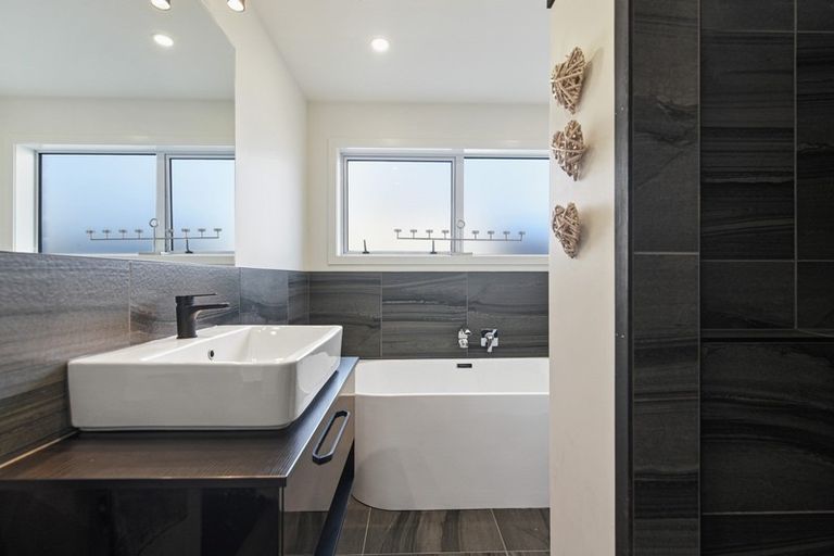 Photo of property in 11 Mccorquindale Drive, Flagstaff, Hamilton, 3210