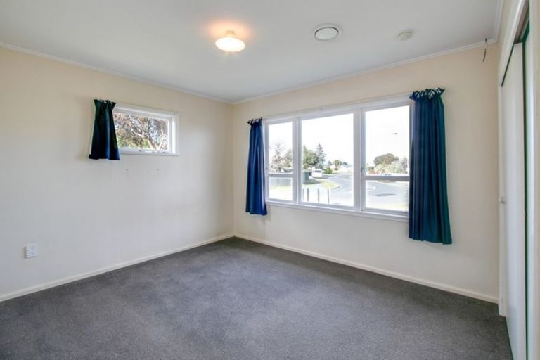 Photo of property in 13 Waterworth Avenue, Onekawa, Napier, 4110