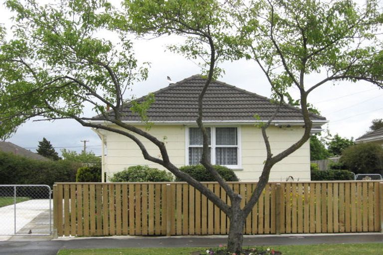 Photo of property in 41 Flay Crescent, Burnside, Christchurch, 8053