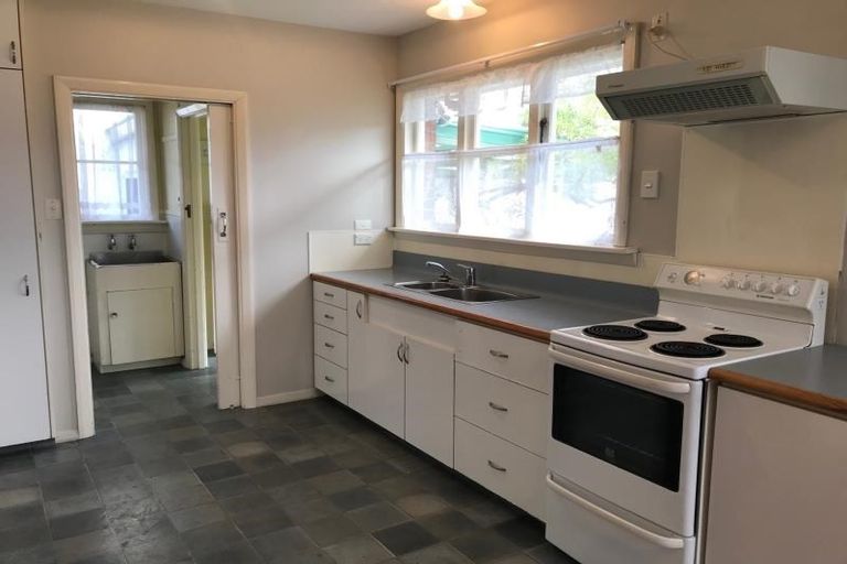 Photo of property in 10 Leamington Street, Addington, Christchurch, 8024