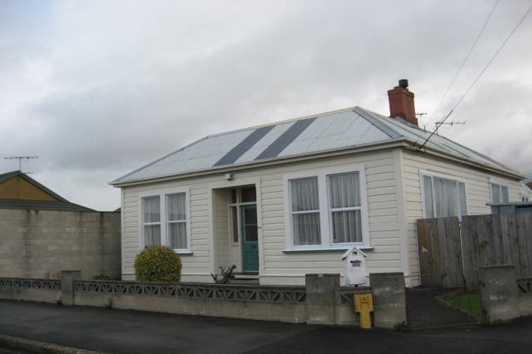 Photo of property in 196 Oxford Street, South Dunedin, Dunedin, 9012
