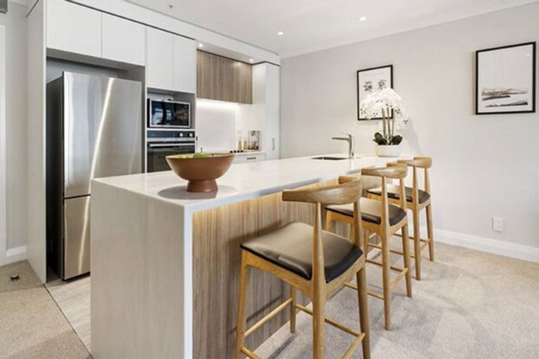 Photo of property in 98b/30 Ambassador Glade, Orewa, 0931