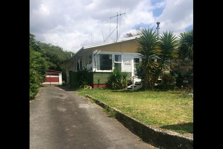 Photo of property in 11 Dalesford Street, Silverdale, Hamilton, 3216