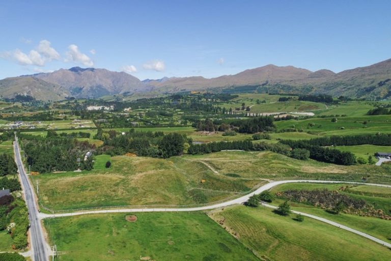 Photo of property in 93a Slope Hill Road, Lake Hayes, Queenstown, 9371