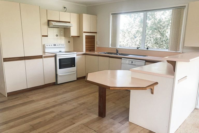 Photo of property in 260 Beach Road, Campbells Bay, Auckland, 0630